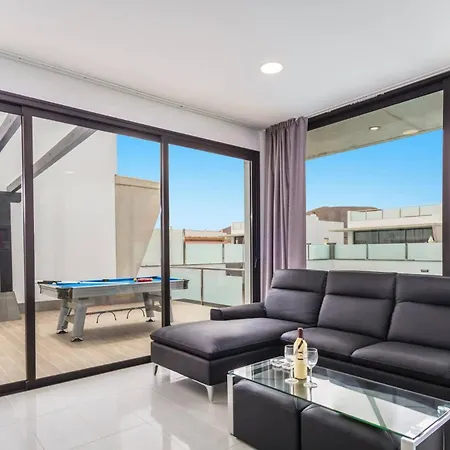 ヴィラ Suenos By コラレホ